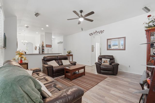 12915 Palm Leaf Court, Houston, TX 77044