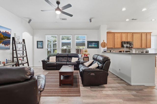 12915 Palm Leaf Court, Houston, TX 77044