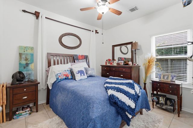 12915 Palm Leaf Court, Houston, TX 77044