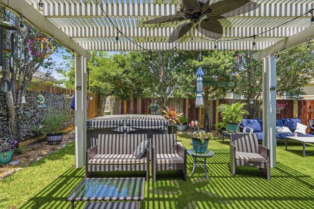 12915 Palm Leaf Court, Houston, TX 77044