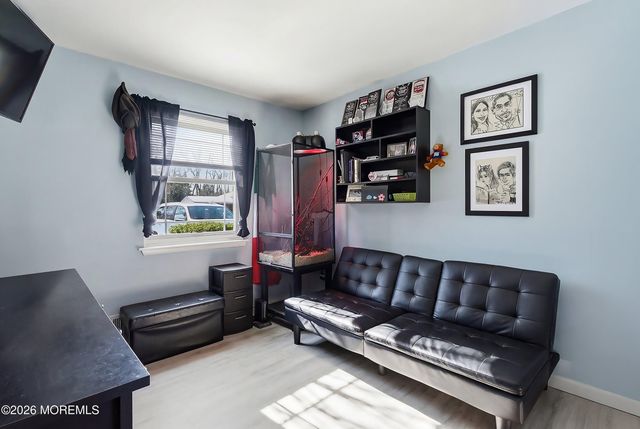 7 Colonial Court, Howell, NJ 07731