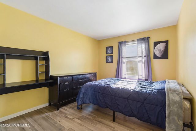 7 Colonial Court, Howell, NJ 07731