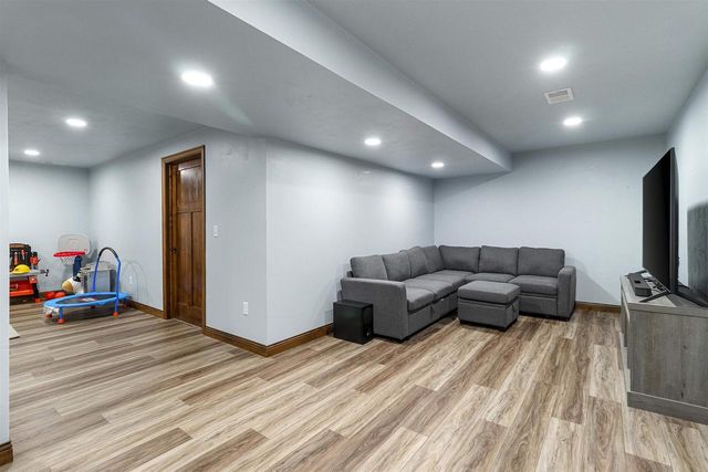 N1903 SWANEE CIRCLE, Greenville, WI 54942