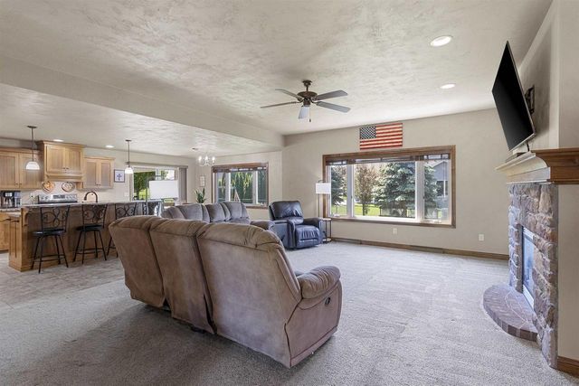 N1903 SWANEE CIRCLE, Greenville, WI 54942