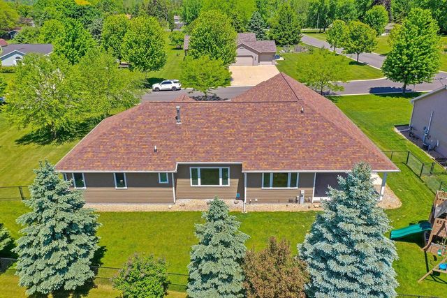 N1903 SWANEE CIRCLE, Greenville, WI 54942