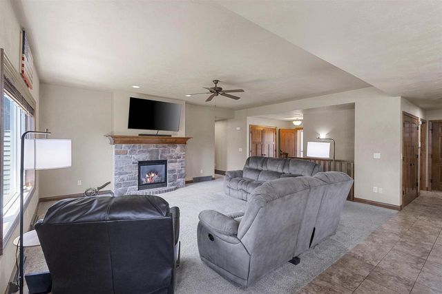 N1903 SWANEE CIRCLE, Greenville, WI 54942