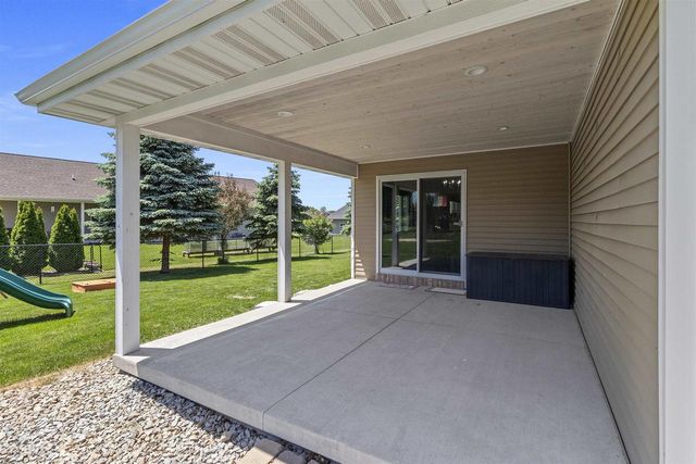 N1903 SWANEE CIRCLE, Greenville, WI 54942