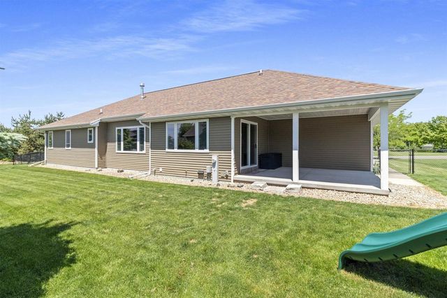 N1903 SWANEE CIRCLE, Greenville, WI 54942