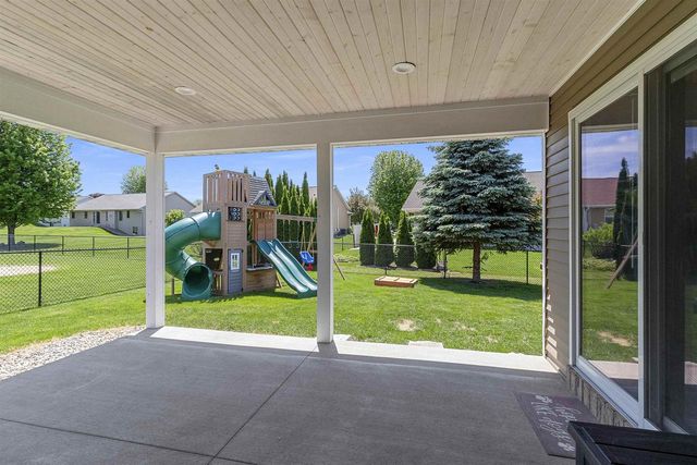 N1903 SWANEE CIRCLE, Greenville, WI 54942
