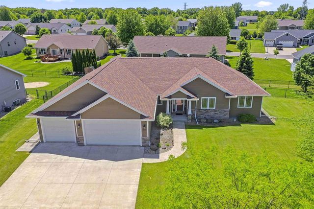 N1903 SWANEE CIRCLE, Greenville, WI 54942