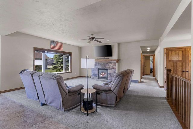 N1903 SWANEE CIRCLE, Greenville, WI 54942