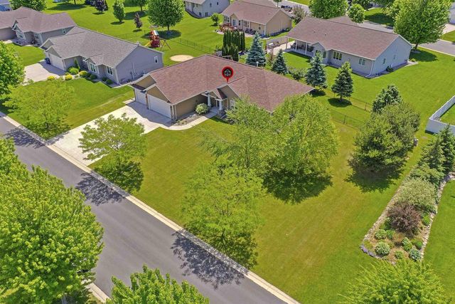N1903 SWANEE CIRCLE, Greenville, WI 54942