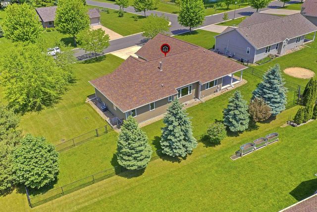 N1903 SWANEE CIRCLE, Greenville, WI 54942