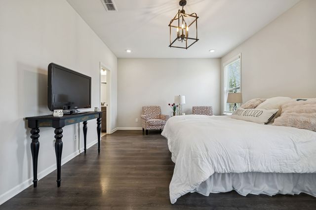 549 Montrose Dr, Mount Juliet, TN 37122