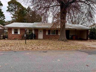 1413 View Street, Morrilton, AR 72110
