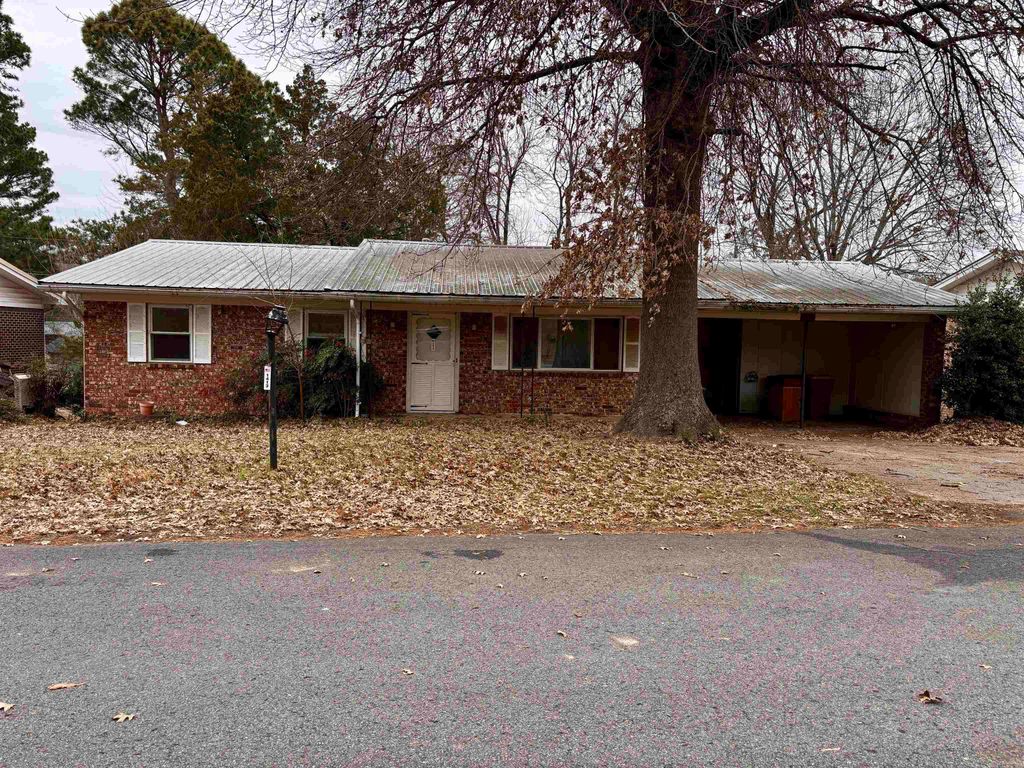 1413 View Street, Morrilton, AR 72110