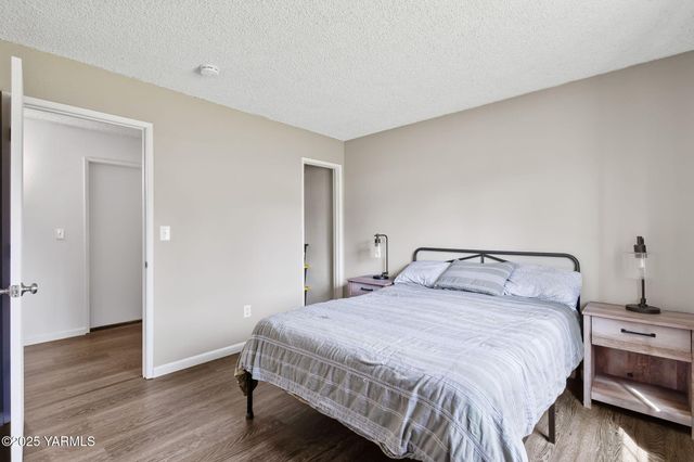 11 Suntides Blvd, Yakima, WA 98908