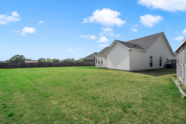 330 Daisy Lane, Robinson, TX 76706