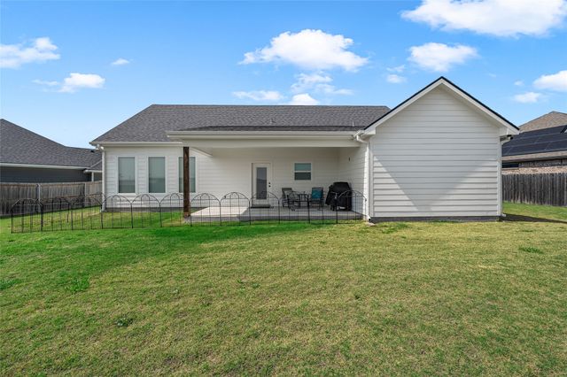 330 Daisy Lane, Robinson, TX 76706
