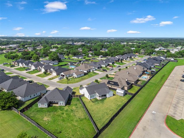330 Daisy Lane, Robinson, TX 76706