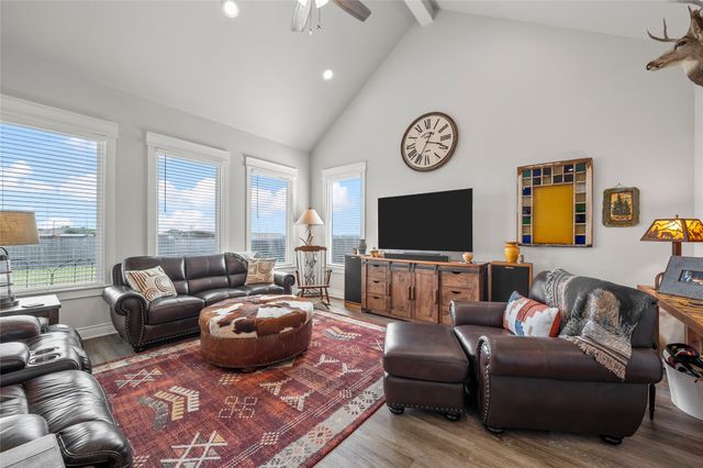 330 Daisy Lane, Robinson, TX 76706