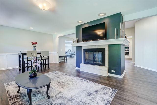 17 Hilltop Drive, Pittsford, NY 14534