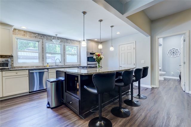 17 Hilltop Drive, Pittsford, NY 14534