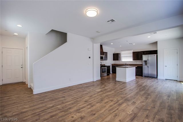 305 Via Franciosa Drive, Henderson, NV 89011