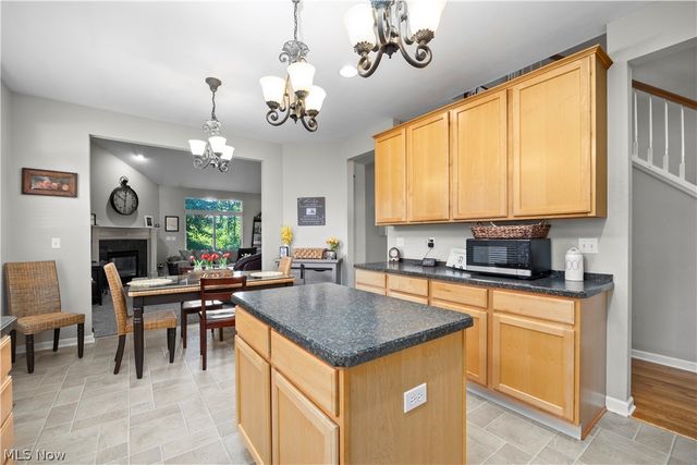 652 Lakeside Drive, Avon Lake, OH 44012