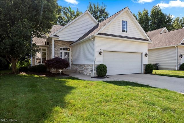 652 Lakeside Drive, Avon Lake, OH 44012