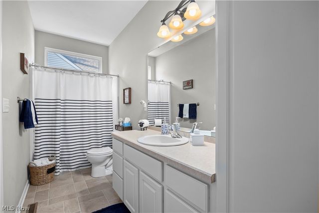 652 Lakeside Drive, Avon Lake, OH 44012