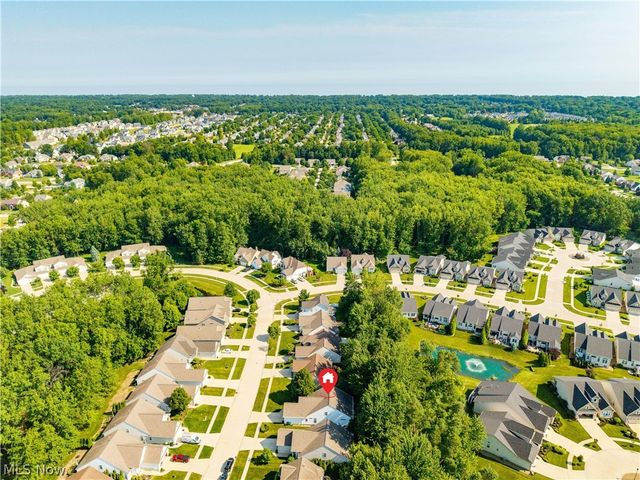 652 Lakeside Drive, Avon Lake, OH 44012