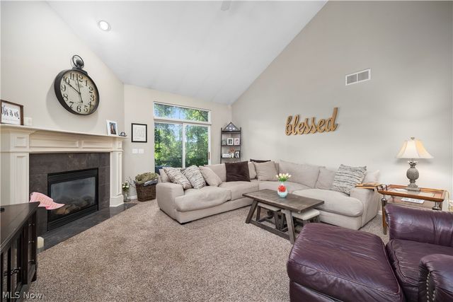 652 Lakeside Drive, Avon Lake, OH 44012