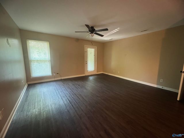 2609 Wynterhall Road 4, Huntsville, AL 35803