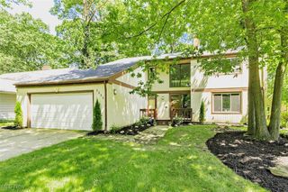 3595 Runnymede Boulevard, Cleveland Heights, OH 44121