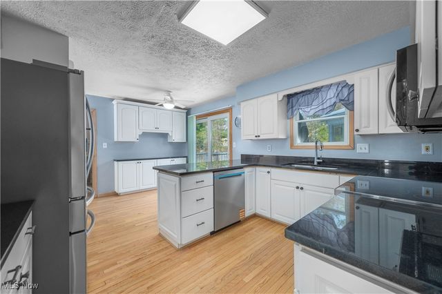 20868 Parkwood Lane, Strongsville, OH 44149