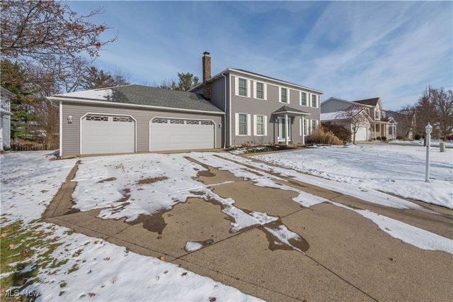 20868 Parkwood Lane, Strongsville, OH 44149