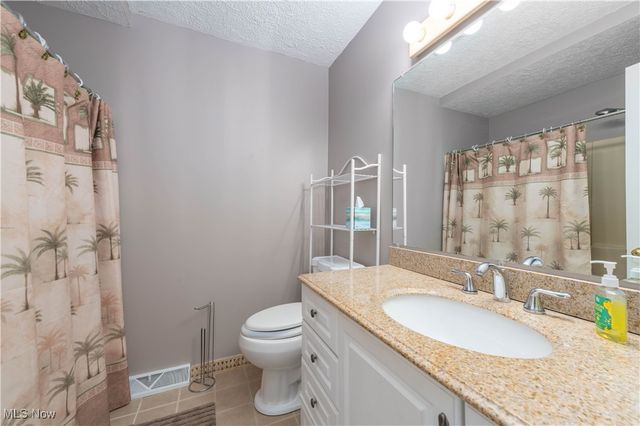 20868 Parkwood Lane, Strongsville, OH 44149