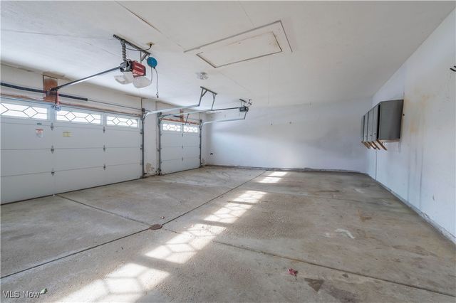 20868 Parkwood Lane, Strongsville, OH 44149