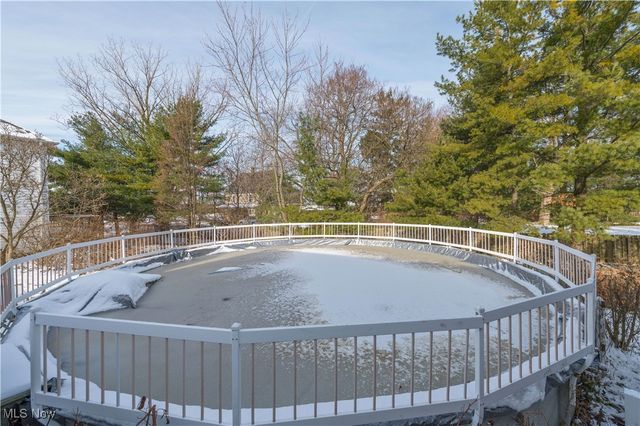 20868 Parkwood Lane, Strongsville, OH 44149