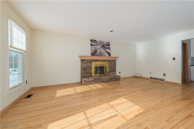 20868 Parkwood Lane, Strongsville, OH 44149