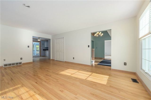 20868 Parkwood Lane, Strongsville, OH 44149