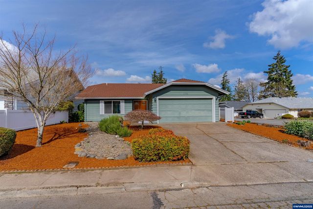 1694 Sunrise Cir NW, Salem, OR 97304