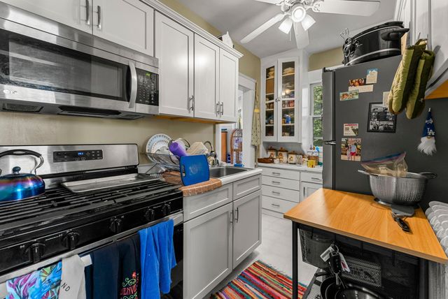 1217 Grand Avenue, Saint Paul, MN 55105