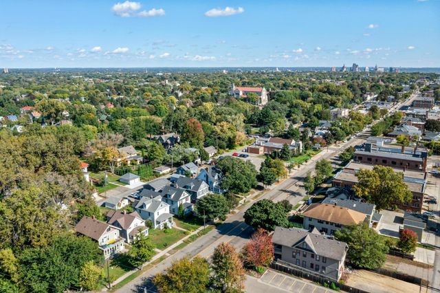 1217 Grand Avenue, Saint Paul, MN 55105