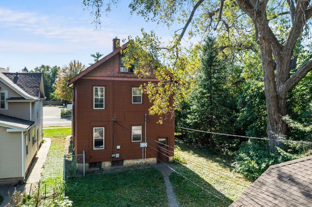 1217 Grand Avenue, Saint Paul, MN 55105