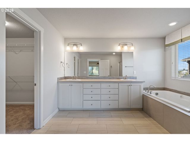 4140 S KENNEDY Dr, Ridgefield, WA 98642