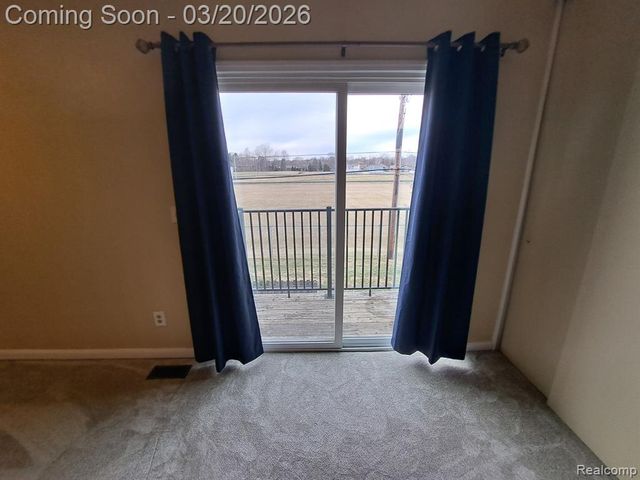 37025 Brynford Drive, Clinton Township, MI 48036