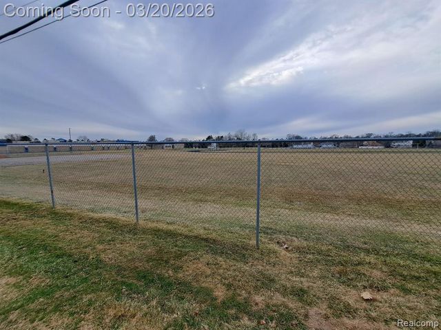 37025 Brynford Drive, Clinton Township, MI 48036