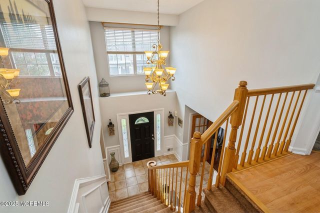 81 W Shenendoah Road, Howell, NJ 07731